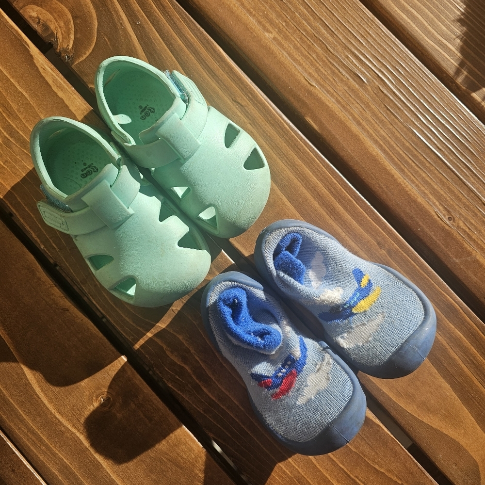 Ten Little Teal Splash Sandal & Komuello Sock Shoe Size 6